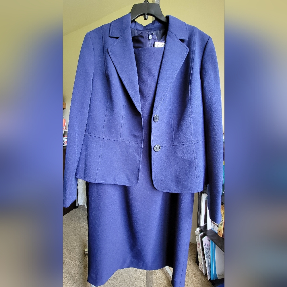 Navy blue Kasper dress & blazer suit